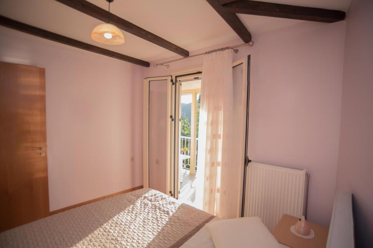 Cottage Hill Agios Ilias  ภายนอก รูปภาพ